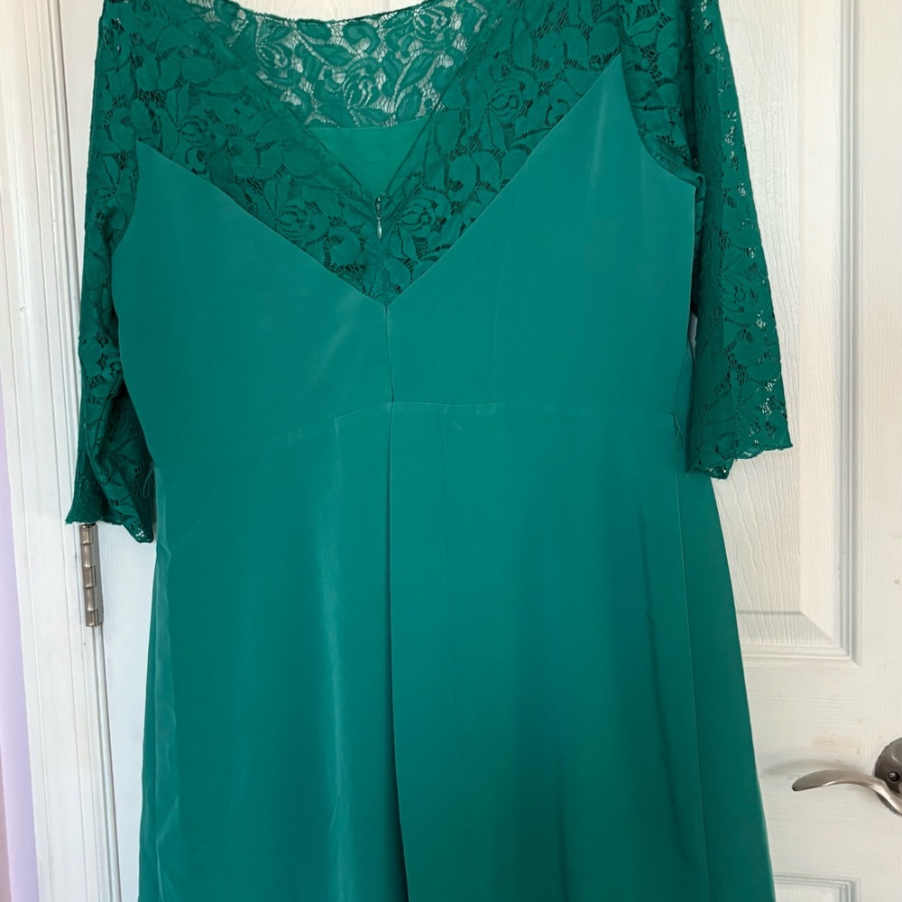Elegant Green Lace Dress
